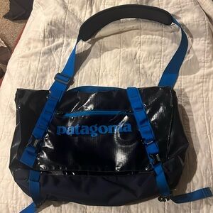 Patagonia Black Hole Shoulder Bag with Laptop Sleeve
